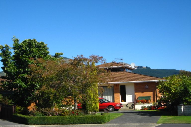 Photo of property in 8 Kent Place, Mosgiel, 9024