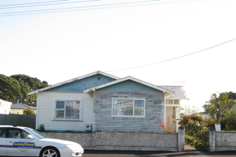 Photo of property in 34 Beach Street, Fitzroy, New Plymouth, 4312