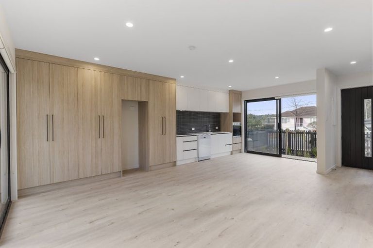 Photo of property in 1/56 Salisbury Road, Birkdale, Auckland, 0626