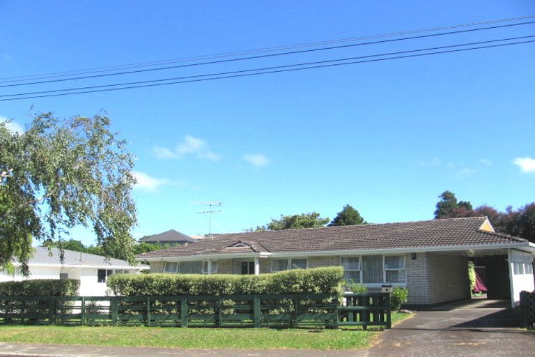 Photo of property in 1 Price Crescent, Mount Wellington, Auckland, 1060
