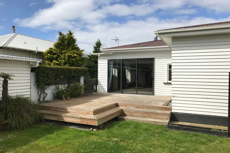 Photo of property in 326 Bay View Road, South Dunedin, Dunedin, 9012