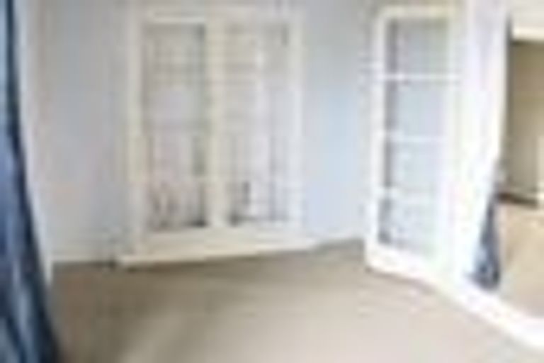 Photo of property in 68 Archibald Road, Kelston, Auckland, 0602