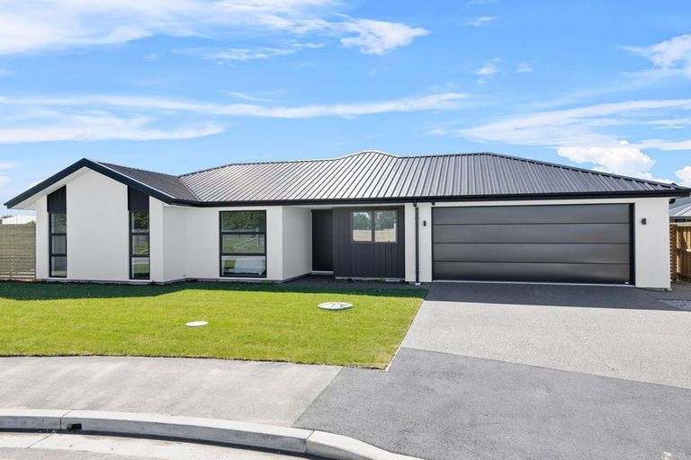 Photo of property in 24 Eccles Place, Halswell, Christchurch, 8025