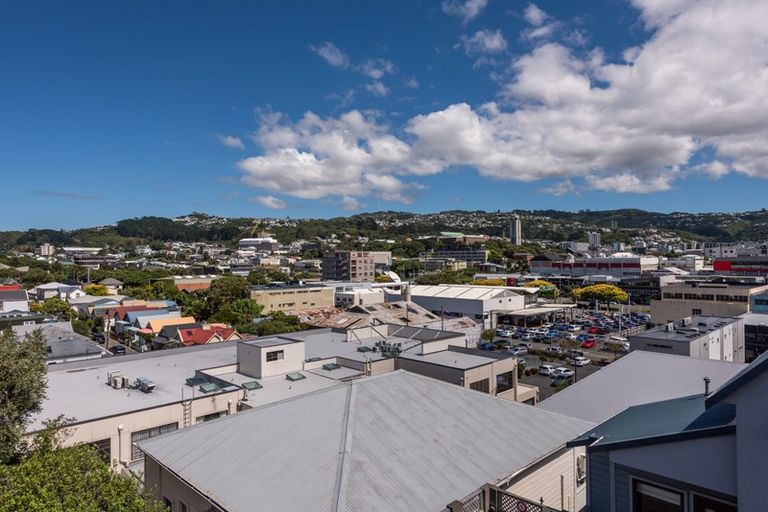 Photo of property in 6/88 Brougham Street, Mount Victoria, Wellington, 6011