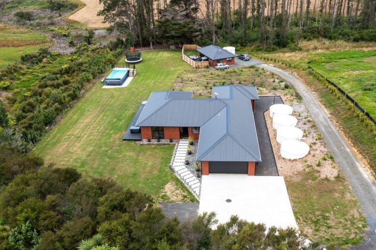 Photo of property in 225d Amreins Road, Taupaki, 0782