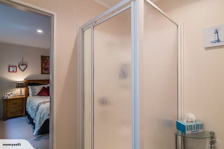 Photo of property in 9a Mistral Place, Paraparaumu Beach, Paraparaumu, 5032