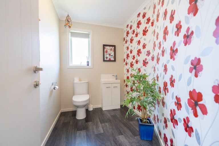 Photo of property in 9 Hidden Lakes Avenue, Te Anau, 9600