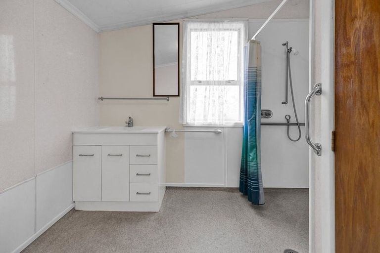 Photo of property in 9 Napier Street, Opunake, 4616