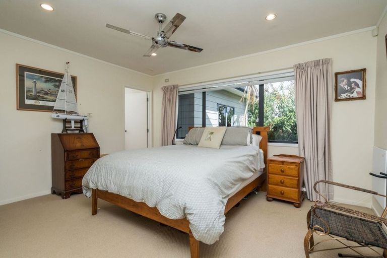 Photo of property in 10 Somners Way, Waipu, 0510