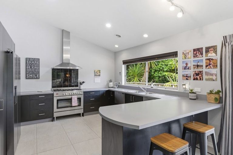 Photo of property in 132 Maui Pomare Road, Nikau Valley, Paraparaumu, 5032