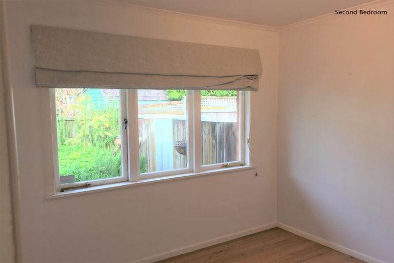 Photo of property in 1/10a Fenwick Avenue, Milford, Auckland, 0620