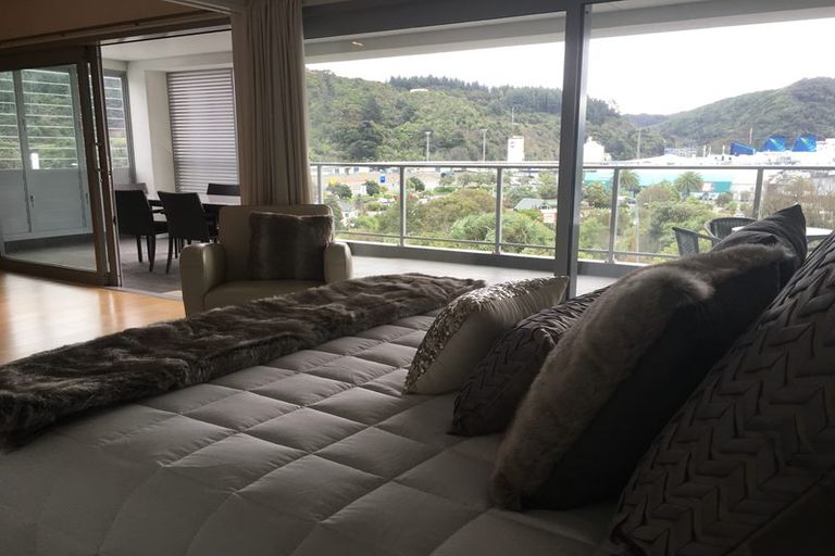 Photo of property in 10/30 London Quay, Picton, 7220