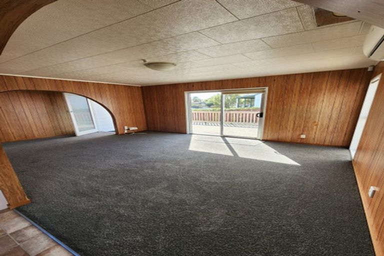 Photo of property in 32 Aberfeldy Avenue, Highland Park, Auckland, 2010