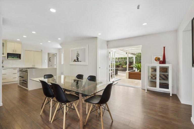 Photo of property in 53 Nui Mana Place, Te Atatu South, Auckland, 0610