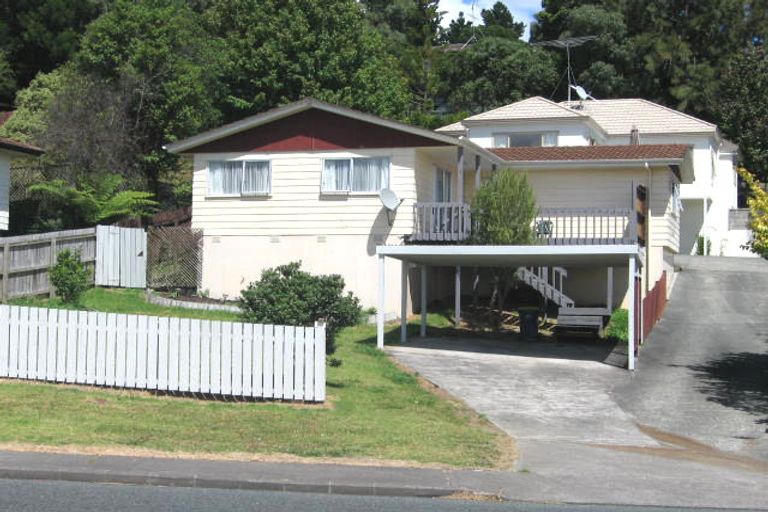 Photo of property in 2/73 Spinella Drive, Bayview, Auckland, 0629