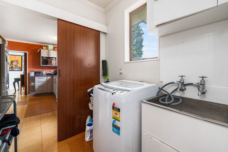 Photo of property in 34 Paradise Place, Milson, Palmerston North, 4414