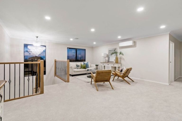 Photo of property in 60 Lime Hill Rise, Flat Bush, Auckland, 2019