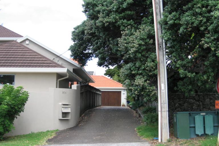 Photo of property in 1/16 Omana Road, Milford, Auckland, 0620