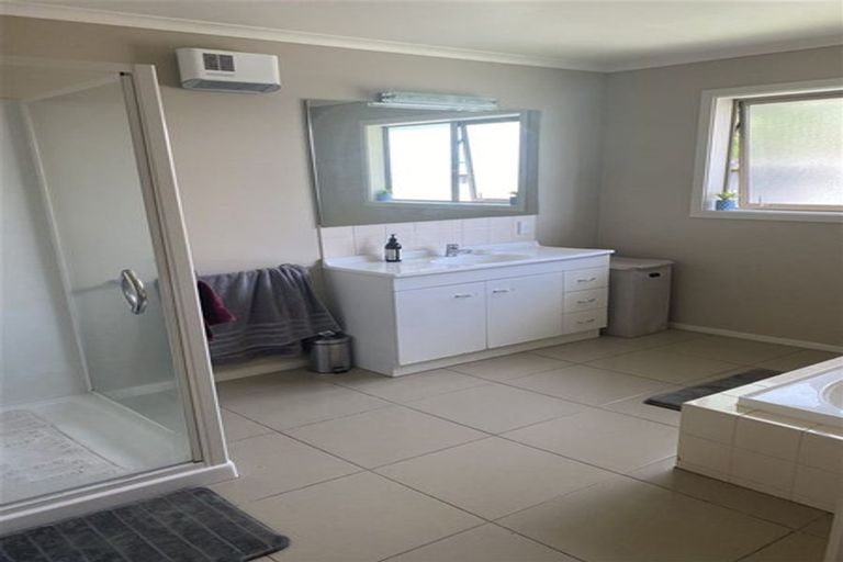 Photo of property in 41 Factory Road, Belfast, Christchurch, 8051