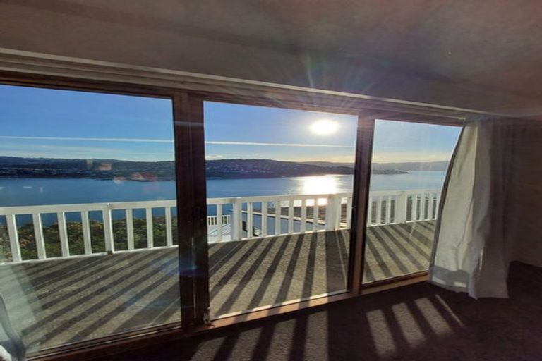 Photo of property in 27 Kaikoura Street, Maupuia, Wellington, 6022