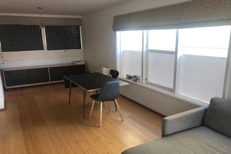 Photo of property in Embassy Court, 72 Brougham Street, Mount Victoria, Wellington, 6011