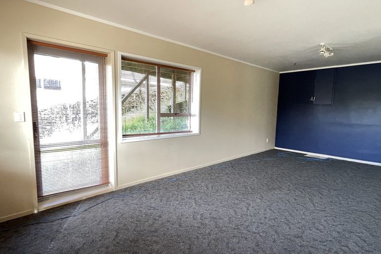 Photo of property in 19 Squirrel Lane, Browns Bay, Auckland, 0630