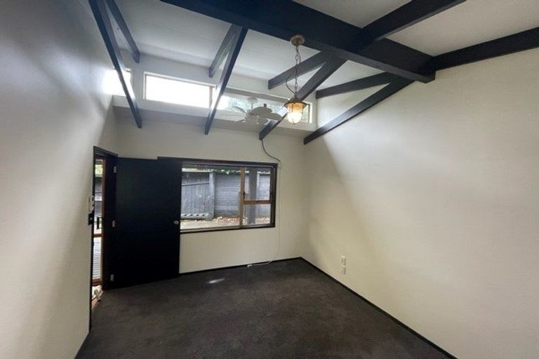 Photo of property in 20 Heathcote Road, Castor Bay, Auckland, 0620