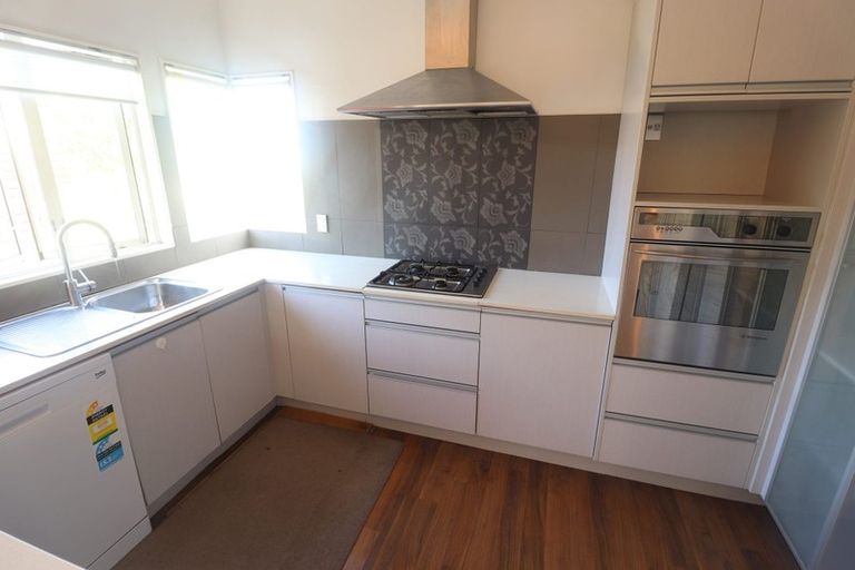 Photo of property in 2/879 East Coast Road, Northcross, Auckland, 0632