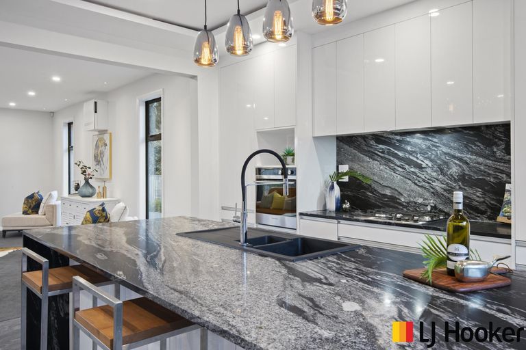 Photo of property in 18 Mareretu Avenue, Patumahoe, Pukekohe, 2679