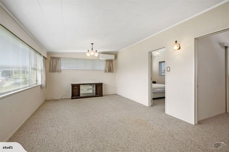 Photo of property in 96a Ngatai Road, Otumoetai, Tauranga, 3110