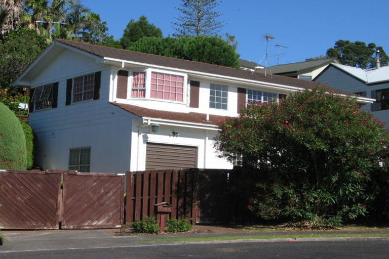 Photo of property in 39 Squirrel Lane, Browns Bay, Auckland, 0630