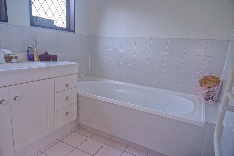 Photo of property in 18 Corrondella Grove, Belmont, Lower Hutt, 5010