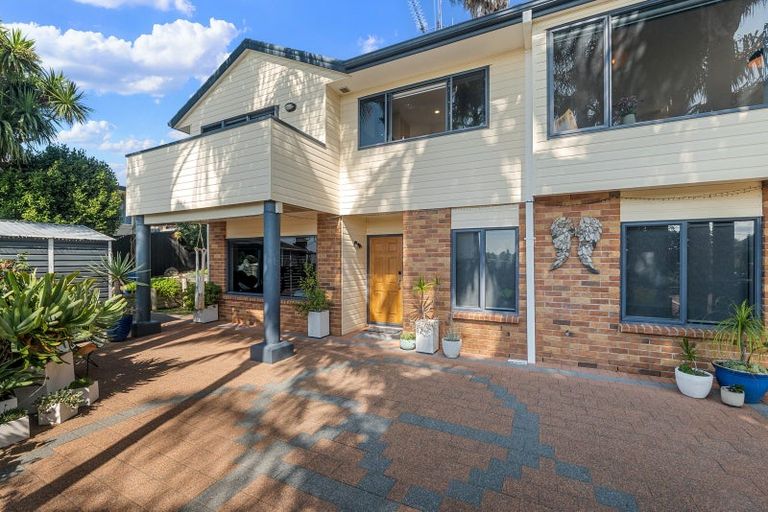 Photo of property in 190 Welcome Bay Road, Welcome Bay, Tauranga, 3112