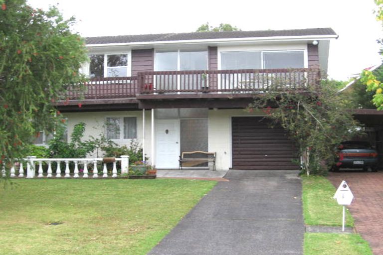 Photo of property in 24 Manhattan Heights, Glendene, Auckland, 0602