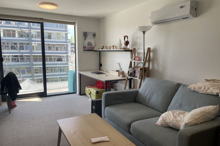 Photo of property in Dual Apartments, 406/142 Vivian Street, Te Aro, Wellington, 6011