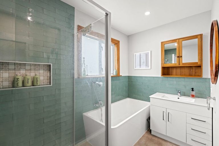 Photo of property in 11 Pannell Avenue, Wainoni, Christchurch, 8061