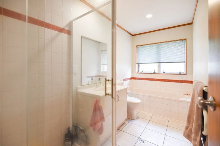 Photo of property in 12 Forest Place, Lynmore, Rotorua, 3010