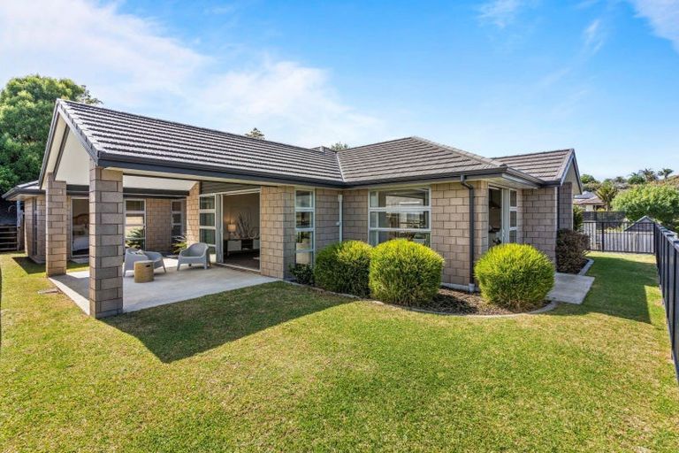 Photo of property in 12 Bernies Way, Ohauiti, Tauranga, 3112