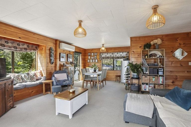 Photo of property in 42 Withers Road, Glen Eden, Auckland, 0602