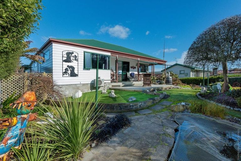 Photo of property in 6 Geisha Road, Waikuku, Rangiora, 7473