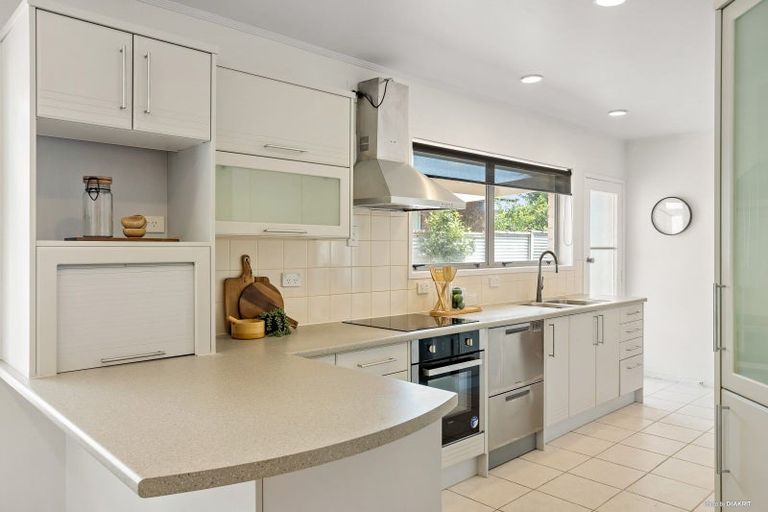 Photo of property in 6 Mclaren Place, Chedworth, Hamilton, 3210