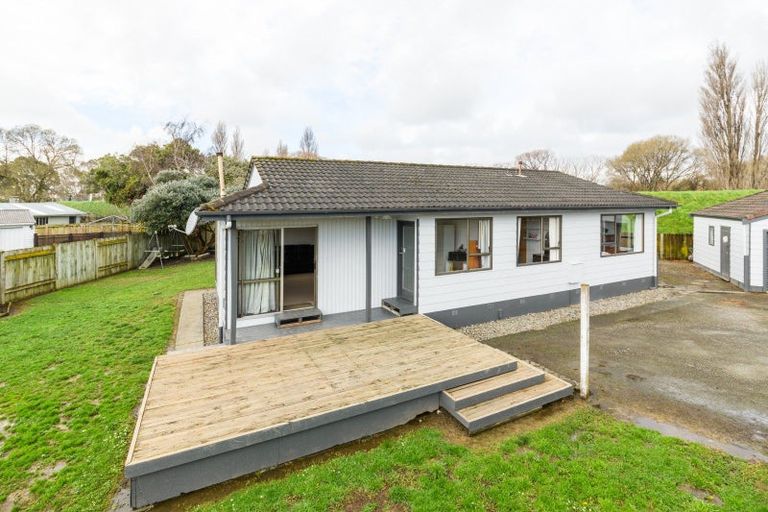 Photo of property in 33 Escort Grove, Awapuni, Palmerston North, 4412
