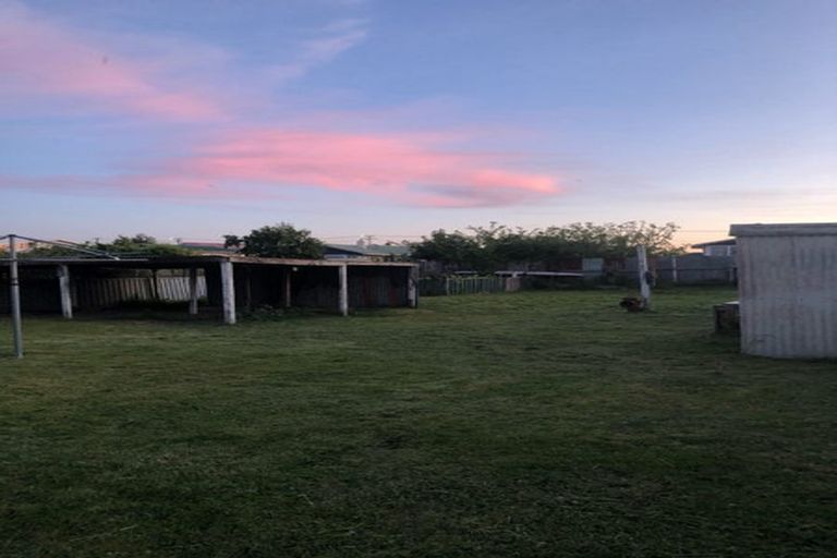 Photo of property in 28 Titoki Street, Castlecliff, Whanganui, 4501