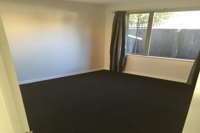 Photo of property in 32 Kotuku Crescent, Woolston, Christchurch, 8023