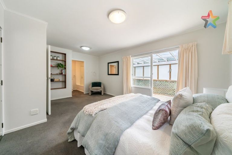 Photo of property in 49b Norton Park Avenue, Fairfield, Lower Hutt, 5011