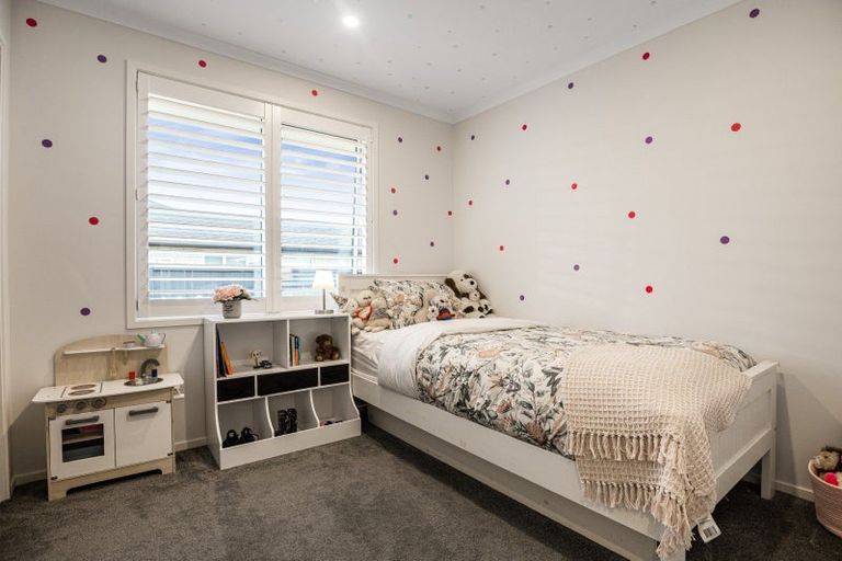 Photo of property in 8 Tahuna Minhinnick Drive, Glenbrook, Waiuku, 2681