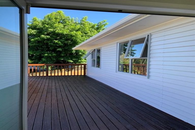 Photo of property in 22 Mcphail Street, Birkdale, Auckland, 0626