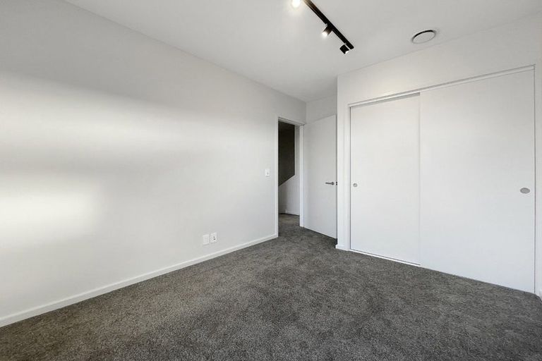 Photo of property in 4/149 Onepu Road, Lyall Bay, Wellington, 6022
