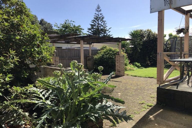 Photo of property in 8 Farnham Place, Bell Block, New Plymouth, 4312