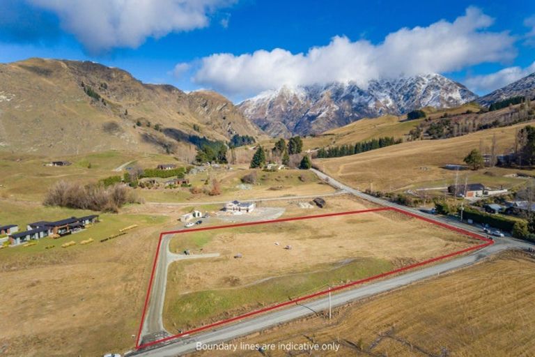 Photo of property in 12 Fitzpatrick Road, Dalefield, Queenstown, 9371